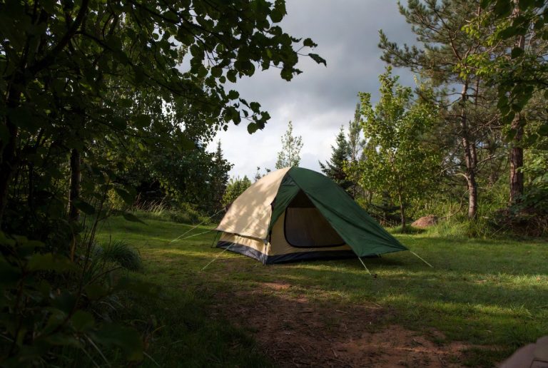 Pop Up Camper vs Tent Camping