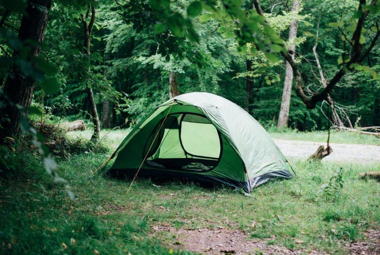 Pop Up Tents vs Regular Tents